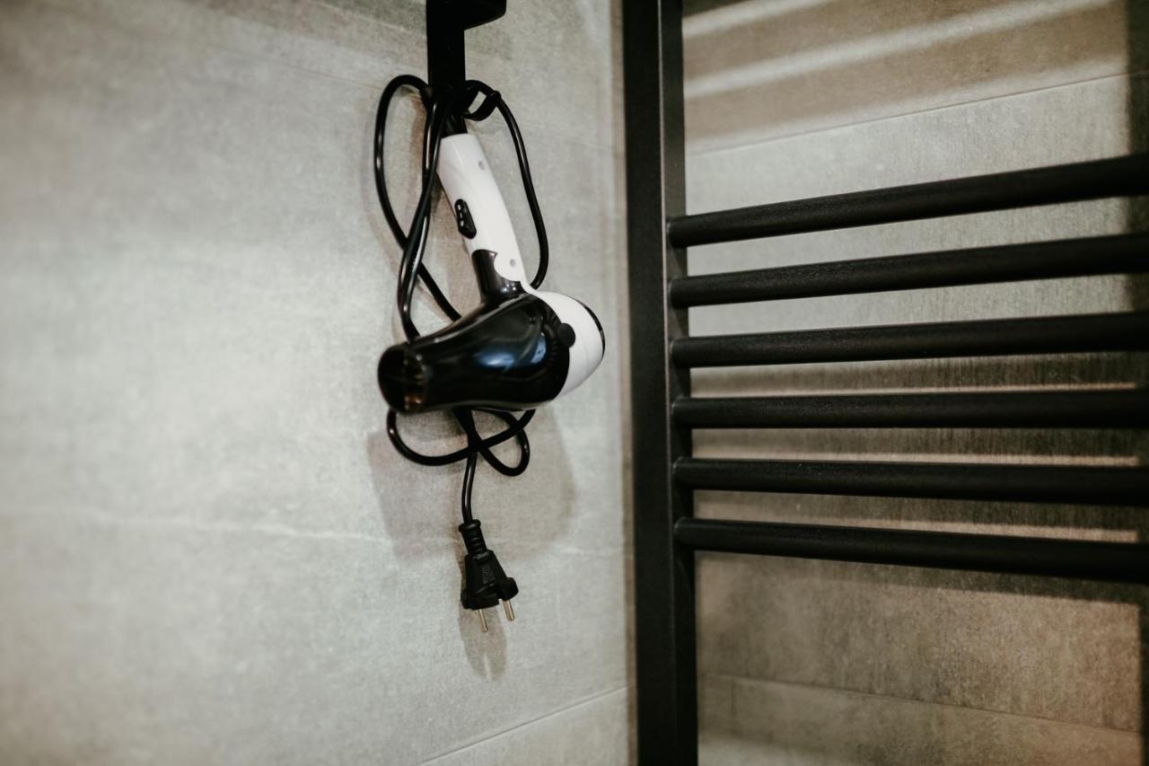 Tedy'S Apartments In New グダウリ エクステリア 写真